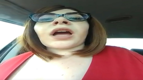 Unaware Giantess Tiny Passenger Caught preview