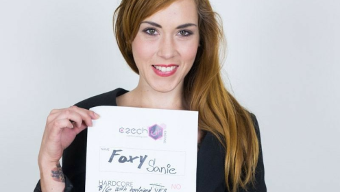Foxy Sanie Solo VR - Cute Czech Babe Tease preview
