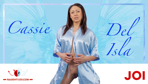 Cassie Del Isla Sets the Pace Nice and Easy preview