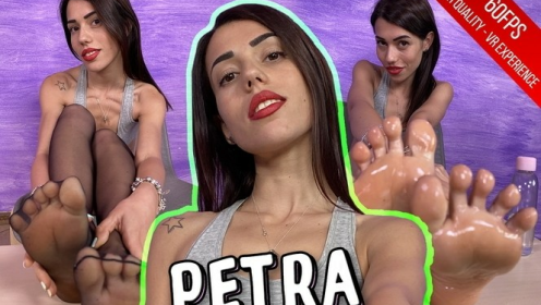 Petra's Sensual Nylon Feet Oil Tease in VR preview