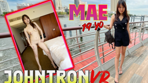Petite Thai Mae Turns Wild on First Date VR preview